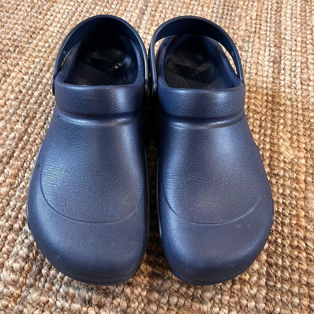 Men’s crocs clogs size 14